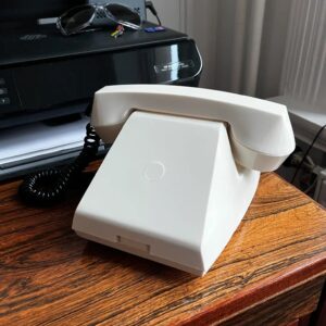 Brukthandel og antikviteter. Vertushka CCCP Direktelinje telefon modell TA-68