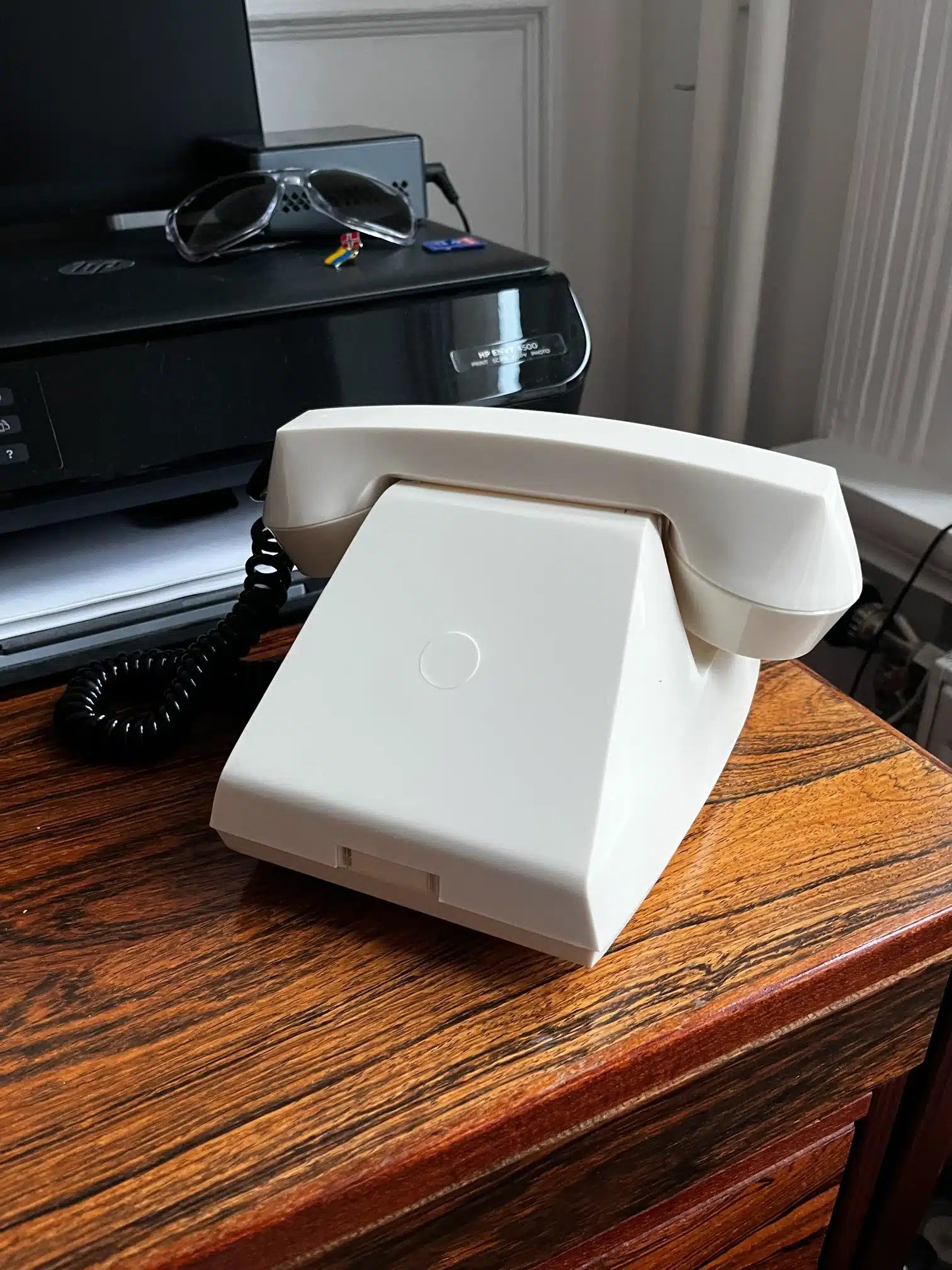 Brukthandel og antikviteter. Vertushka CCCP Direktelinje telefon modell TA-68