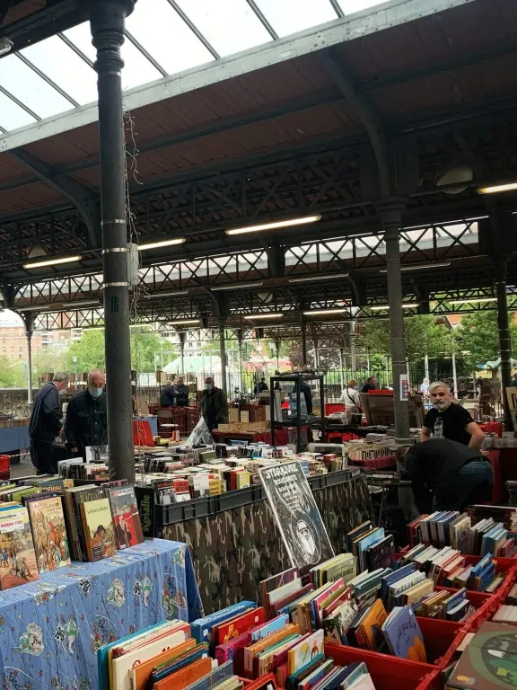 Georges Brassens Park. Loppemarkeder i Paris