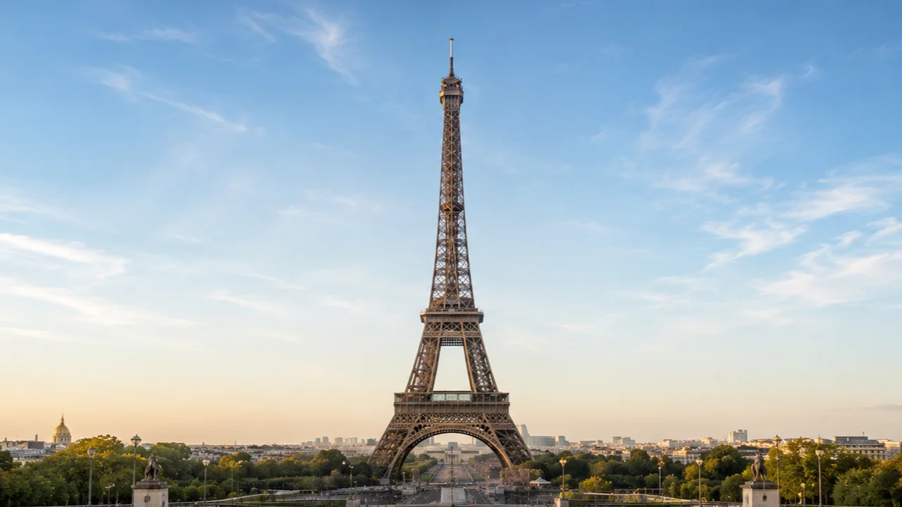 Eiffeltårnet , Loppemarkeder i Paris
