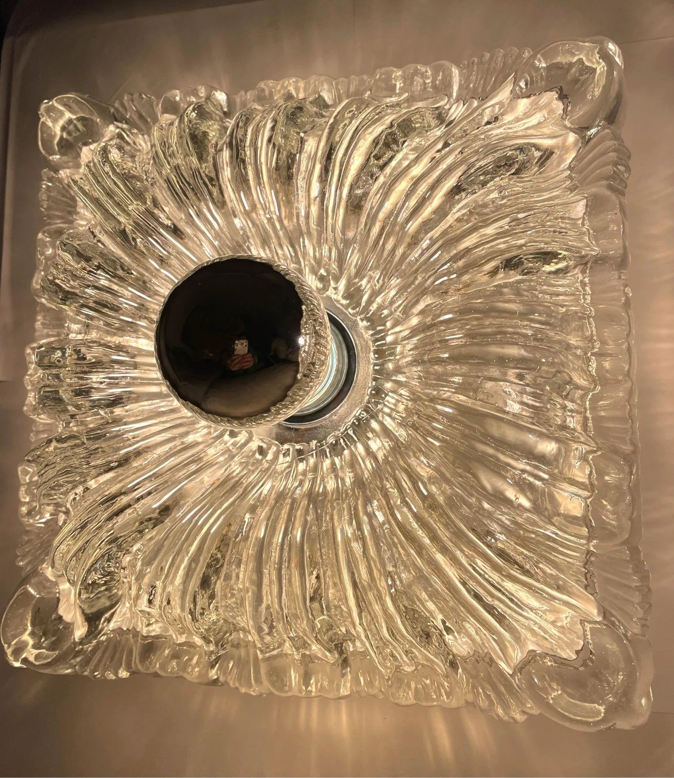 Space Age vegglamper i pressglass